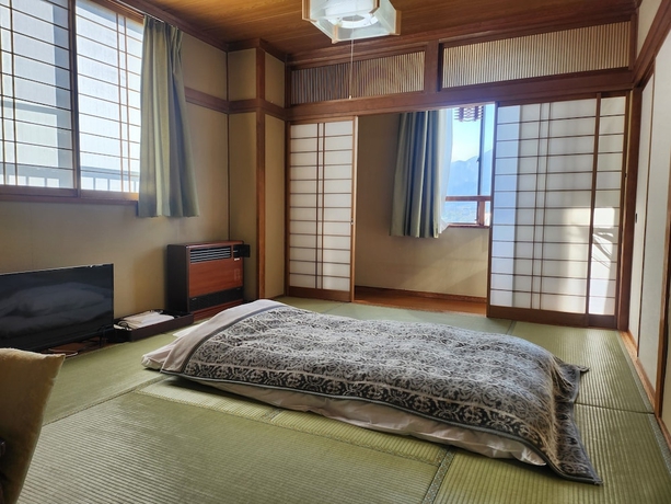 Imagen de la habitación del Hotel AOKI. Foto 11