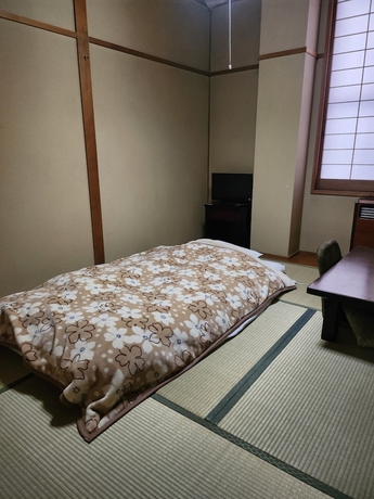 Imagen de la habitación del Hotel AOKI. Foto 12