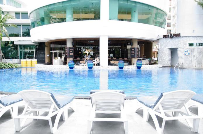Imagen de la piscina del Hotel A-ONE The Royal Cruise Pattaya. Foto 18