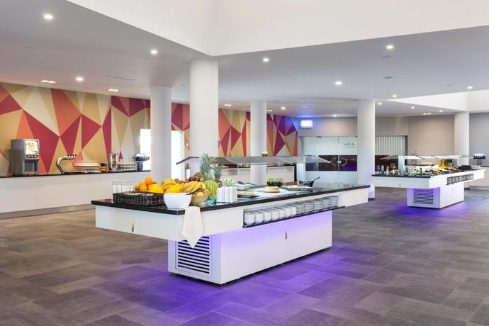 Imagen general del Hotel AP ADRIANA BEACH RESORT. Foto 12