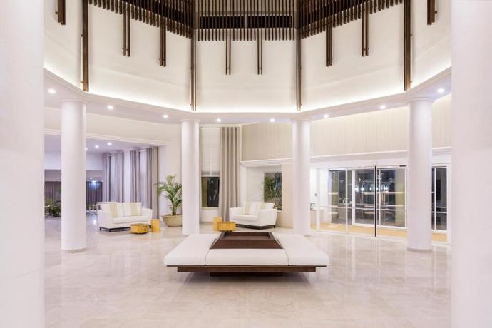 Imagen general del Hotel AP ADRIANA BEACH RESORT. Foto 15