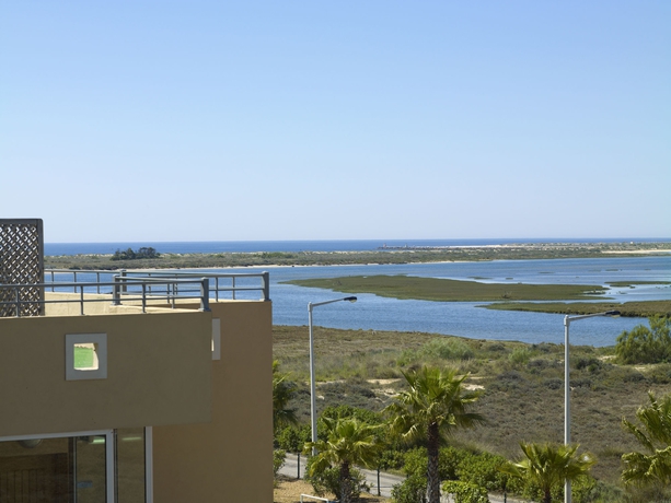 Imagen de los exteriores del Hotel AP Cabanas Beach and Nature. Foto 7