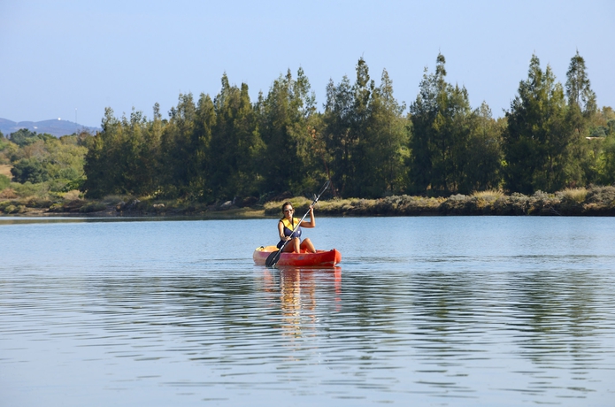 Imagen de los exteriores del Hotel AP Cabanas Beach and Nature. Foto 8