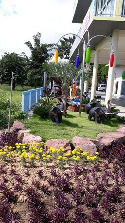 Imagen de los exteriores del Hotel AP Grand Resort. Foto 34