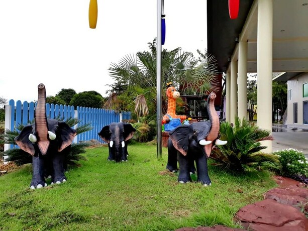 Imagen de los exteriores del Hotel AP Grand Resort. Foto 36