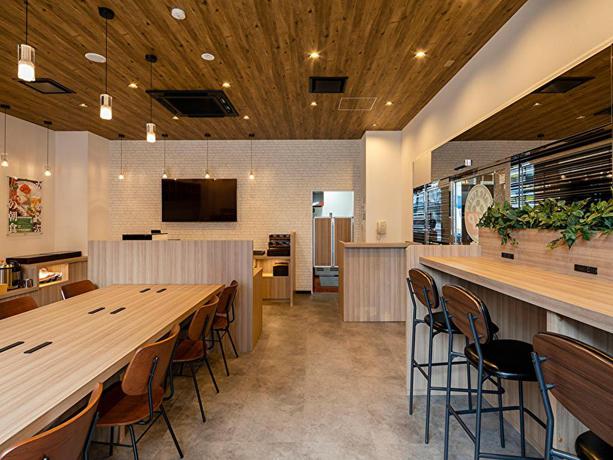 Imagen del bar/restaurante del Hotel APA Hotel Hakatahigashihie-Ekimae. Foto 3