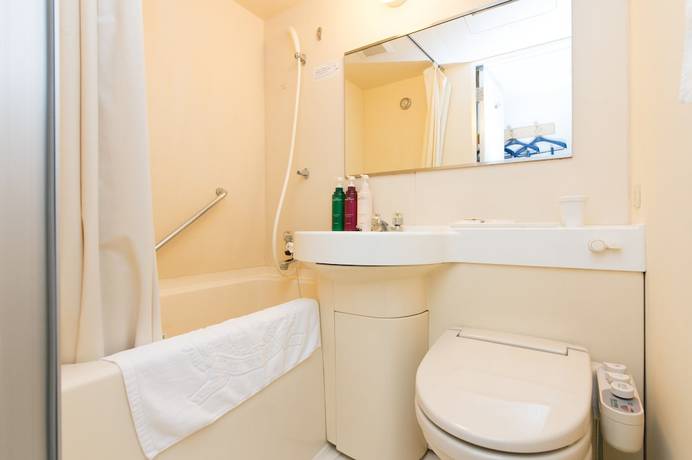 Imagen de la habitación del Hotel APA Hotel Komatsu. Foto 11