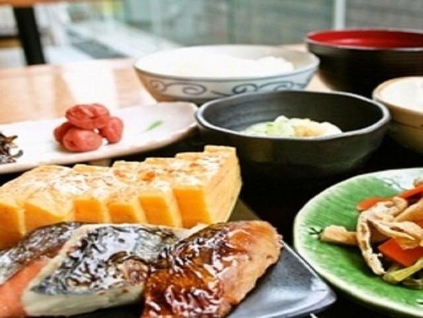 Imagen general del Hotel APA Hotel Marugame-Ekimae-Odori. Foto 11