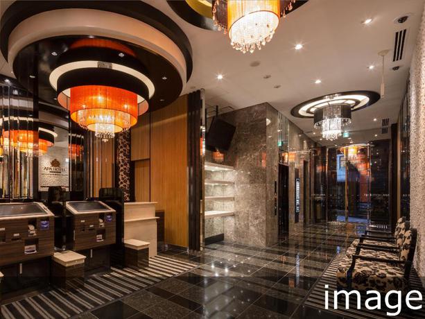 Imagen de los interiores del Hotel APA Hotel Saitama Higashimatsuyama Ekimae. Foto 9