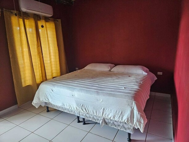 Imagen de la habitación del Hotel APARTA HOTEL PALMEROLA. Foto 12