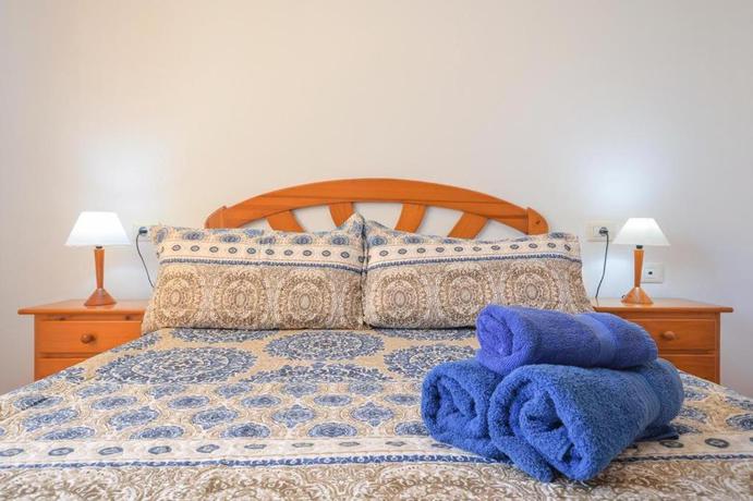 Imagen de la habitación del Hotel APARTAMENTOS FLOR. Foto 2