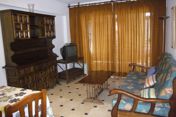 Imagen de la habitación del Hotel APARTAMENTOS PRINCIPADO MEDITERRANEO. Foto 4