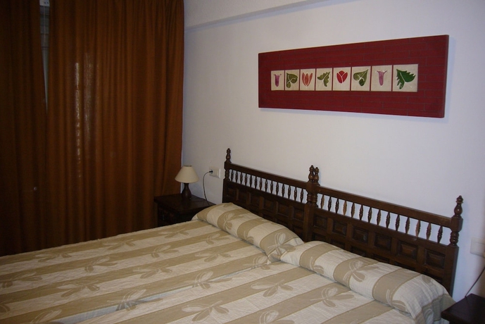 Imagen de la habitación del Hotel APARTAMENTOS PRINCIPADO MEDITERRANEO. Foto 5