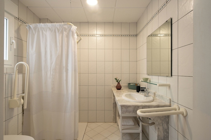 Imagen de la habitación del Hotel APARTAMENTOS TROPICALIA ALMU&Ntilde;ECAR. Foto 8
