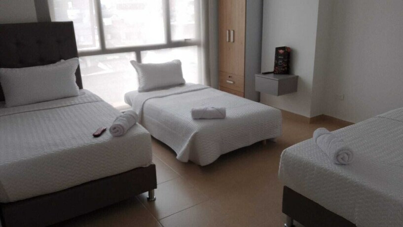 Imagen de la habitación del Hotel APARTASUITE PLAZA PREMIUM. Foto 18