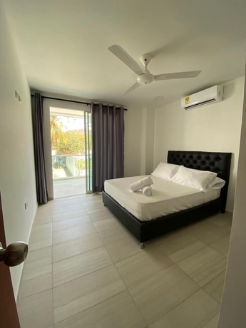 Imagen de la habitación del Hotel APARTASUITES RAMASA. Foto 4