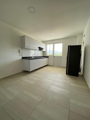 Imagen de la habitación del Hotel APARTASUITES RAMASA. Foto 8