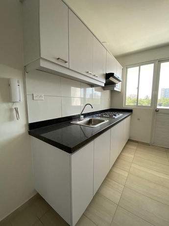 Imagen de la habitación del Hotel APARTASUITES RAMASA. Foto 9