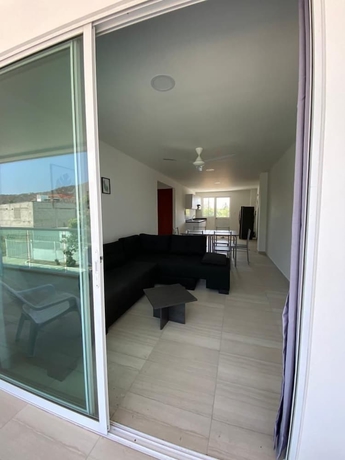 Imagen de la habitación del Hotel APARTASUITES RAMASA. Foto 11