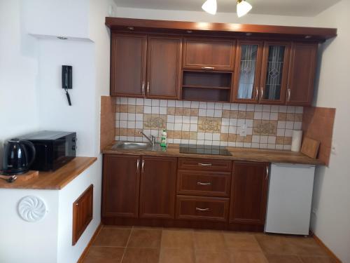 Imagen general del Hotel APARTHOTEL Apartamenty KORONA noclegi przy Termach Cieplickich 10proc rabatu do TERM Jelenia G&oacute;ra Ci. Foto 9