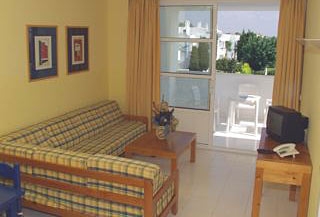 Imagen de la habitación del Hotel APARTHOTEL ENTREPLAYAS. Foto 3