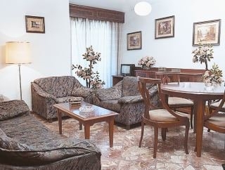 Imagen de la habitación del Hotel APARTHOTEL MARIOLA. Foto 3