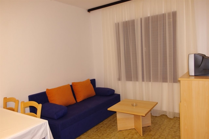 Imagen general del Hotel APARTMENT MEDENA. Foto 5