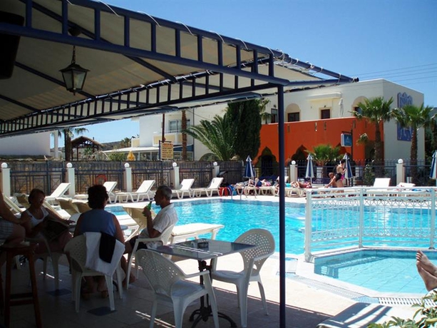 Imagen general del Hotel APARTMENTS ZOUBOULIA. Foto 7