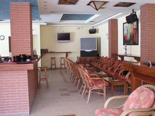 Imagen general del Hotel APARTMENTS ZOUBOULIA. Foto 10