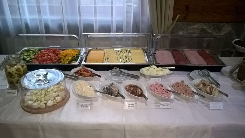 Imagen de los exteriores del Hotel APLEND Kukučka. Foto 15
