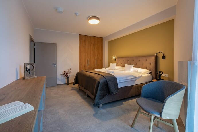 Imagen general del Hotel APLEND Lake Resort. Foto 12