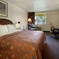 Imagen general del Hotel APM Inn & Suites. Foto 11