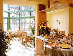 Imagen del bar/restaurante del Hotel APPARTMENTANLAGE ALPINA. Foto 2