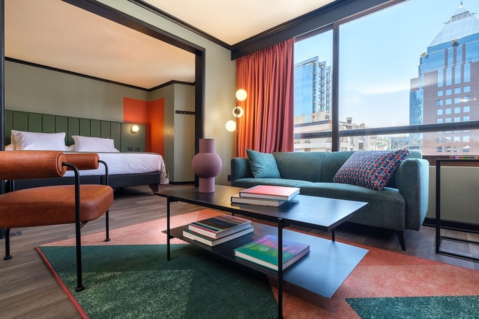 Imagen general del Hotel APT Serviced Apartments Santiago. Foto 1