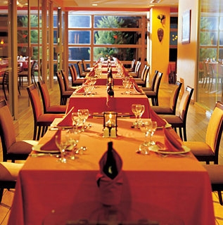 Imagen del bar/restaurante del Hotel AQI Pegasos Club, AVSALLAR. Foto 6
