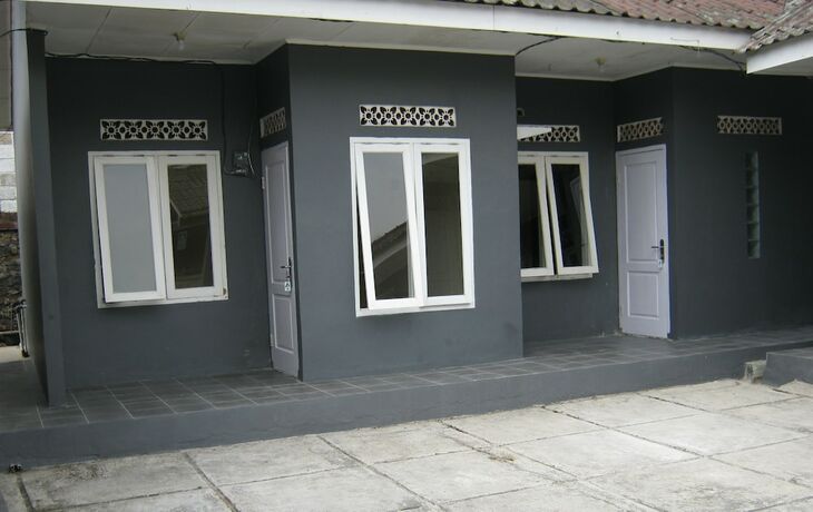 Imagen general del Hotel AQILAKOST n CAFE Gadog Puncak. Foto 4