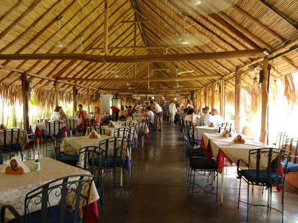 Imagen del bar/restaurante del Hotel AQUA VI. Foto 2