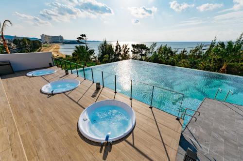 Imagen general del Hotel AQUASENSE & Resort. Foto 11