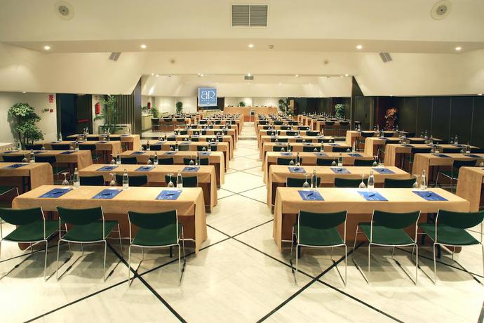 Imagen de los interiores del Hotel AR Almerimar. Foto 15