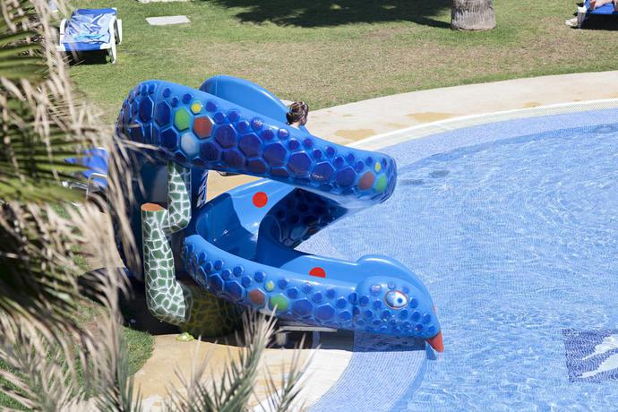 Imagen de la piscina del Hotel AR Almerimar. Foto 18