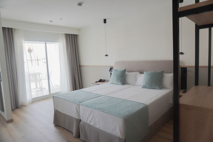 Imagen de la habitación del Hotel AR Roca Esmeralda and Spa. Foto 11