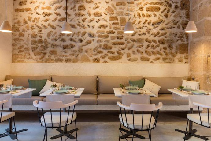 Imagen del bar/restaurante del Hotel ARA Alcudia. Foto 2