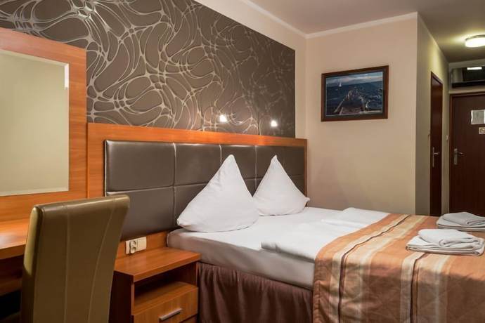 Imagen de la habitación del Hotel ARA Restauracja Club. Foto 2