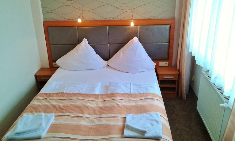 Imagen de la habitación del Hotel ARA Restauracja Club. Foto 16