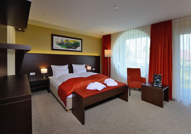 Imagen de la habitación del Hotel ARIBO Erbendorf. Foto 14