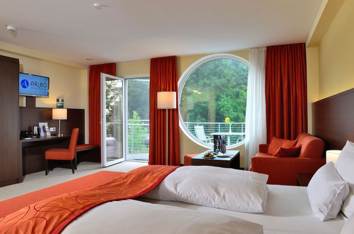 Imagen de la habitación del Hotel ARIBO Erbendorf. Foto 15