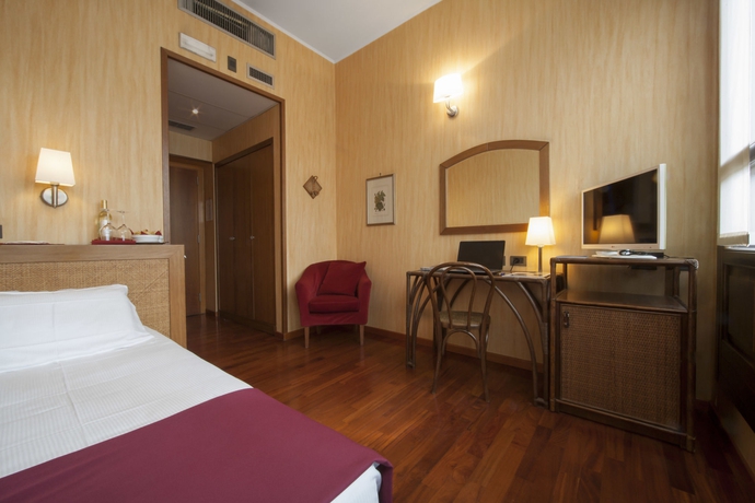 Imagen de la habitación del Hotel ARIOSTO, Milán. Foto 11