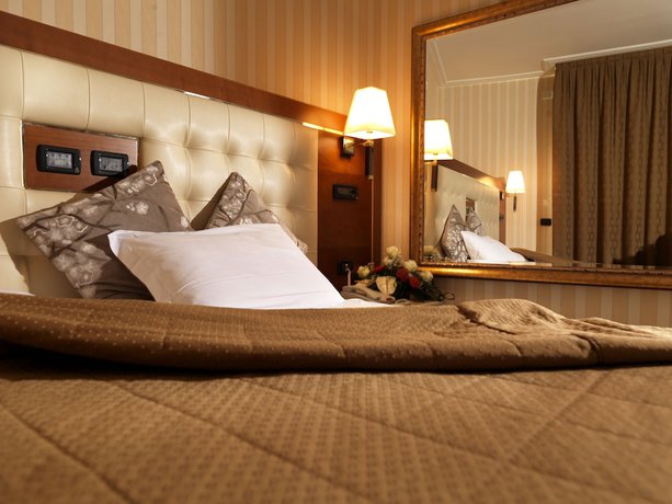 Imagen de la habitación del Hotel ARISTON, Campodarsego. Foto 7