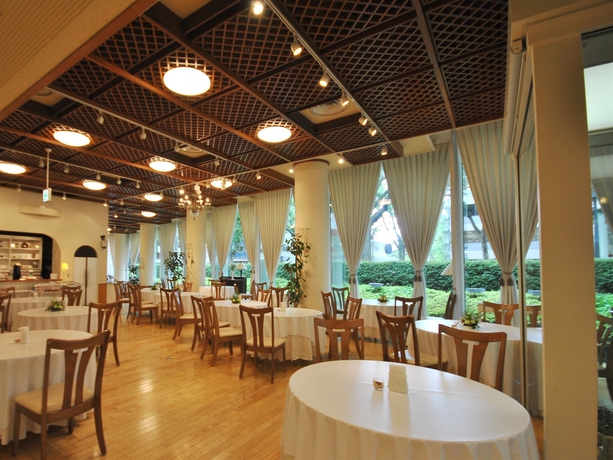 Imagen del bar/restaurante del Hotel ARK HOTEL SENDAI. Foto 3