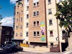 Imagen de los exteriores del Hotel ARKWRIGHT HALL. Foto 1
